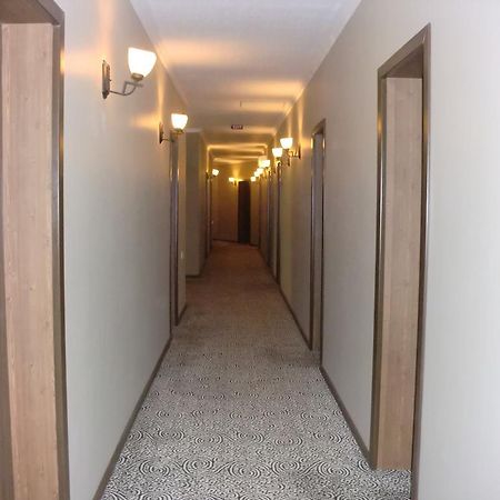 Hotel Cristal Palace 트빌리시 외부 사진